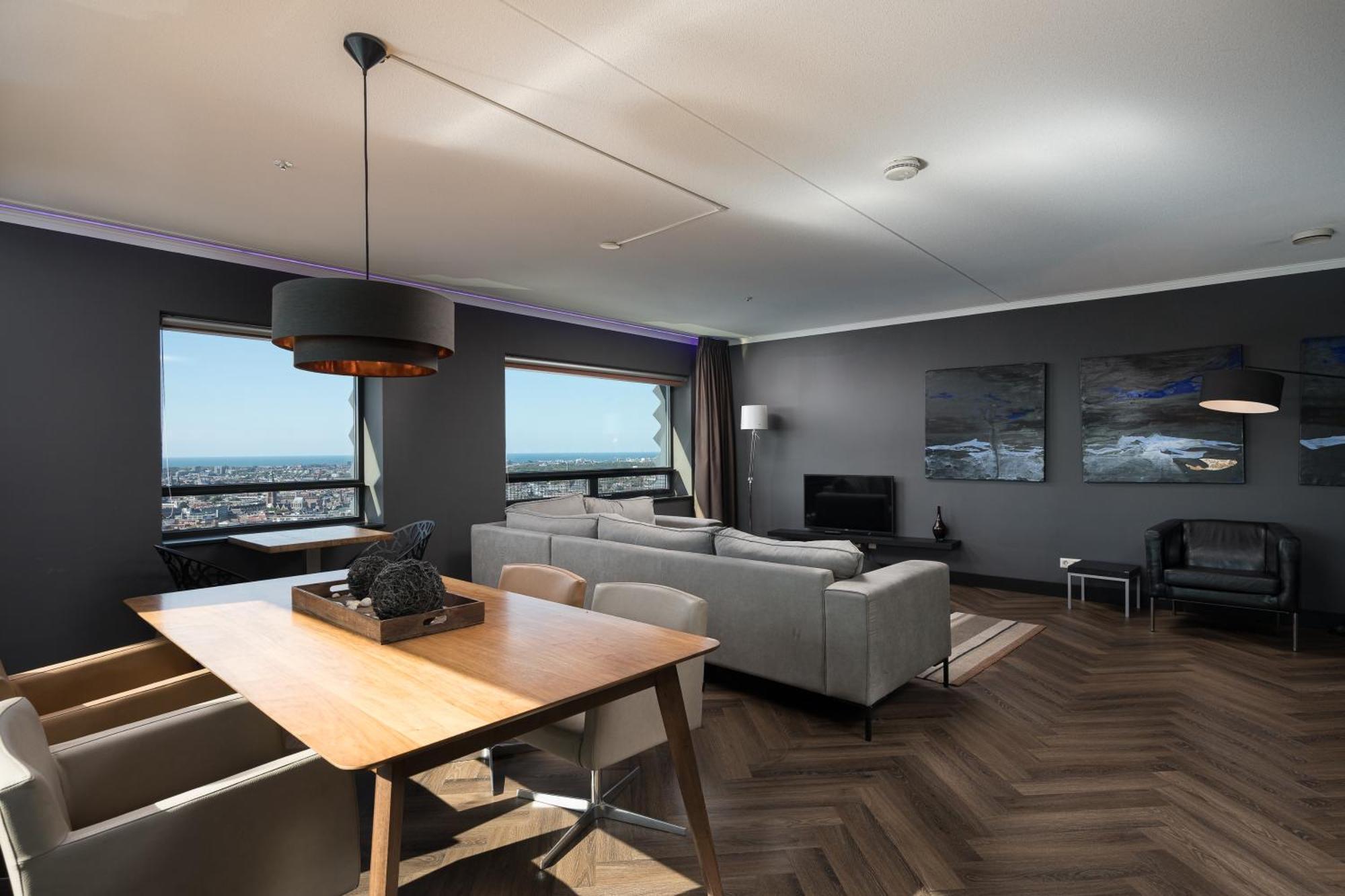 The Penthouse At The Hague Tower Apartment Exterior photo