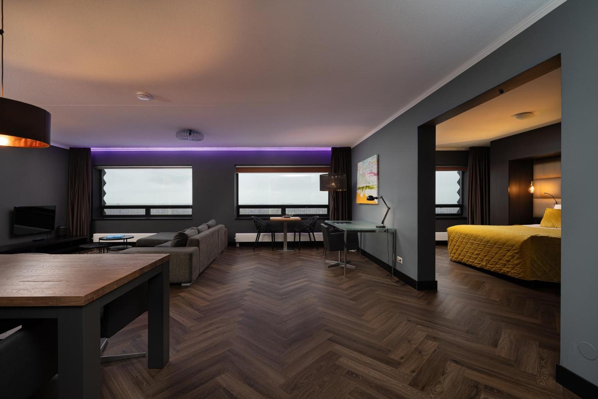 The Penthouse At The Hague Tower Apartment Exterior photo