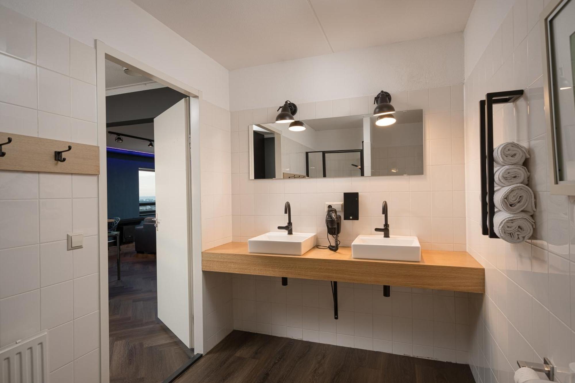 The Penthouse At The Hague Tower Apartment Exterior photo