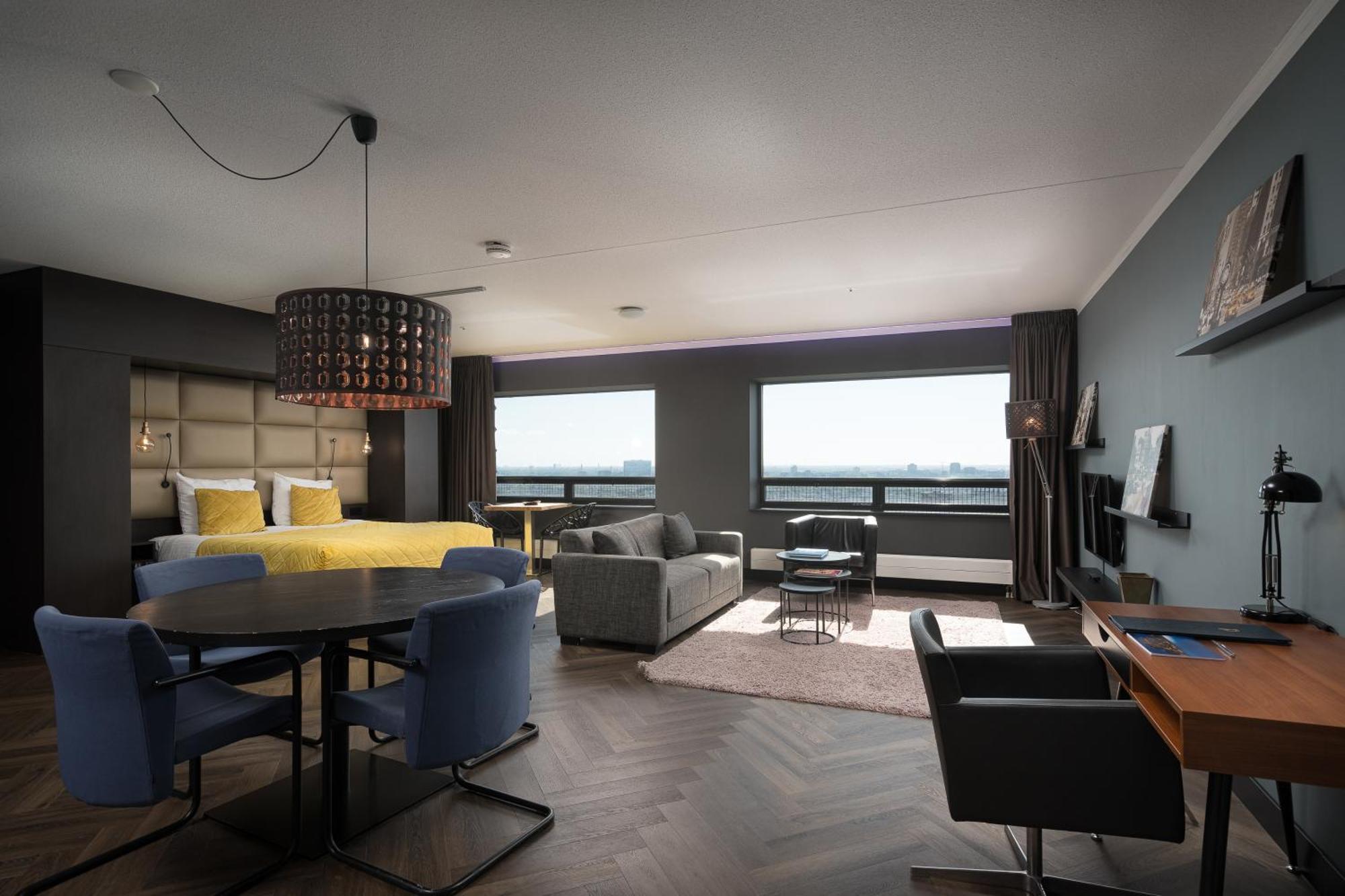 The Penthouse At The Hague Tower Apartment Exterior photo
