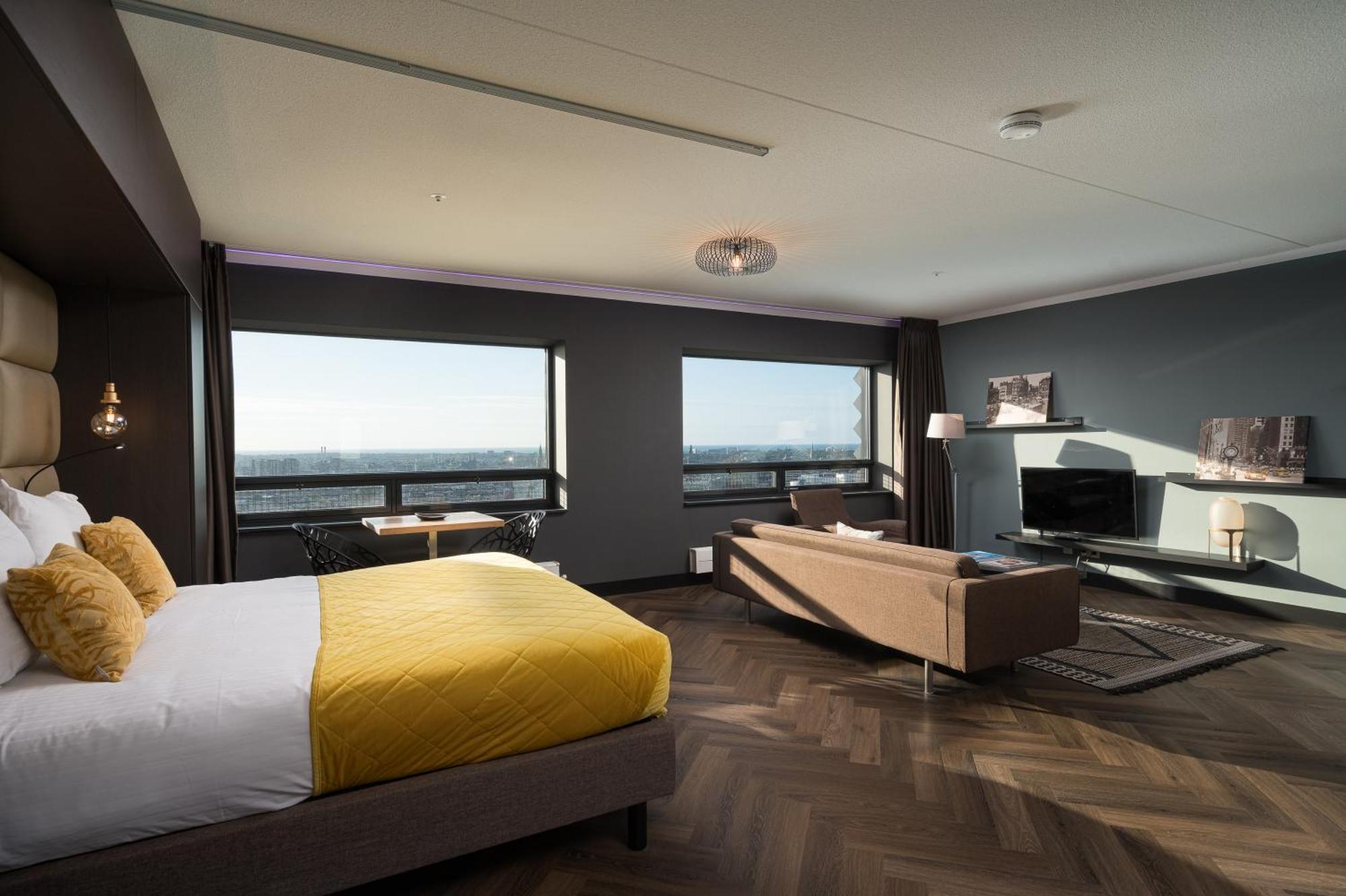 The Penthouse At The Hague Tower Apartment Exterior photo