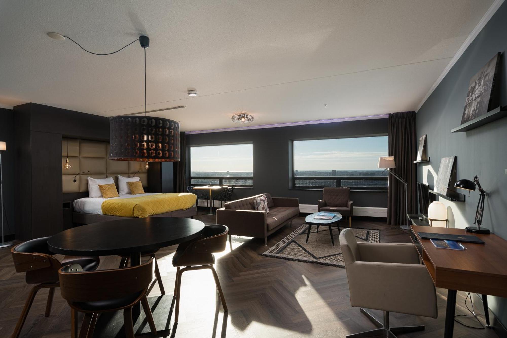 The Penthouse At The Hague Tower Apartment Exterior photo