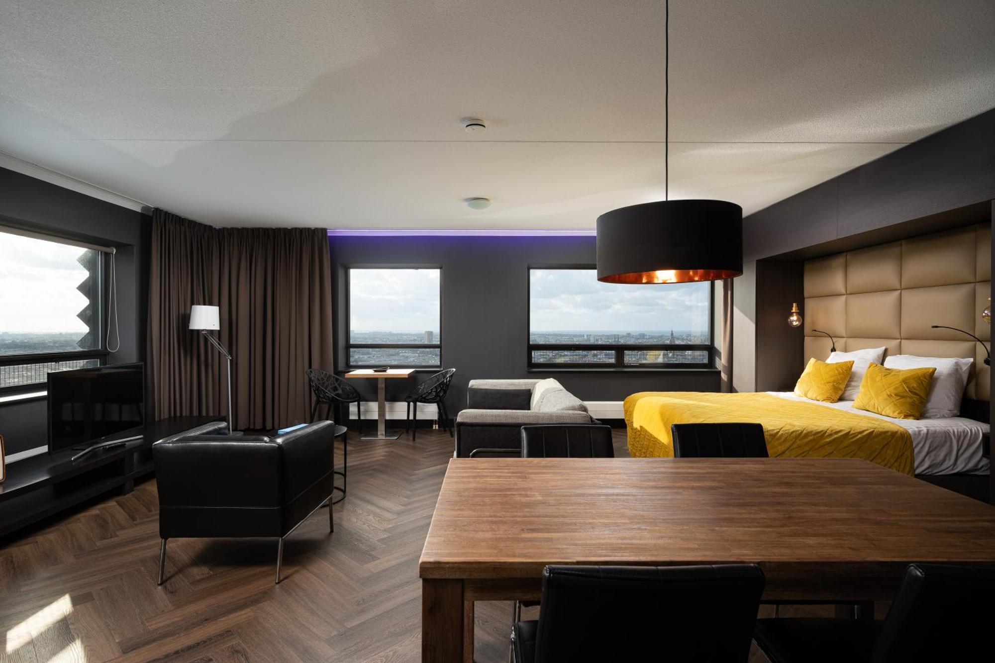 The Penthouse At The Hague Tower Apartment Exterior photo