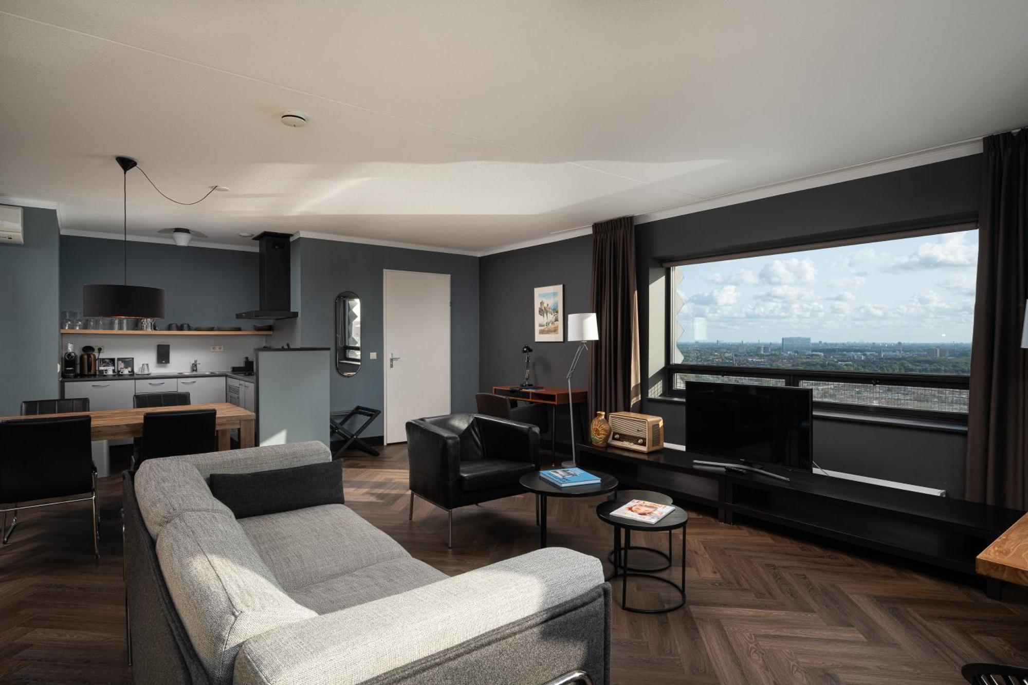 The Penthouse At The Hague Tower Apartment Exterior photo