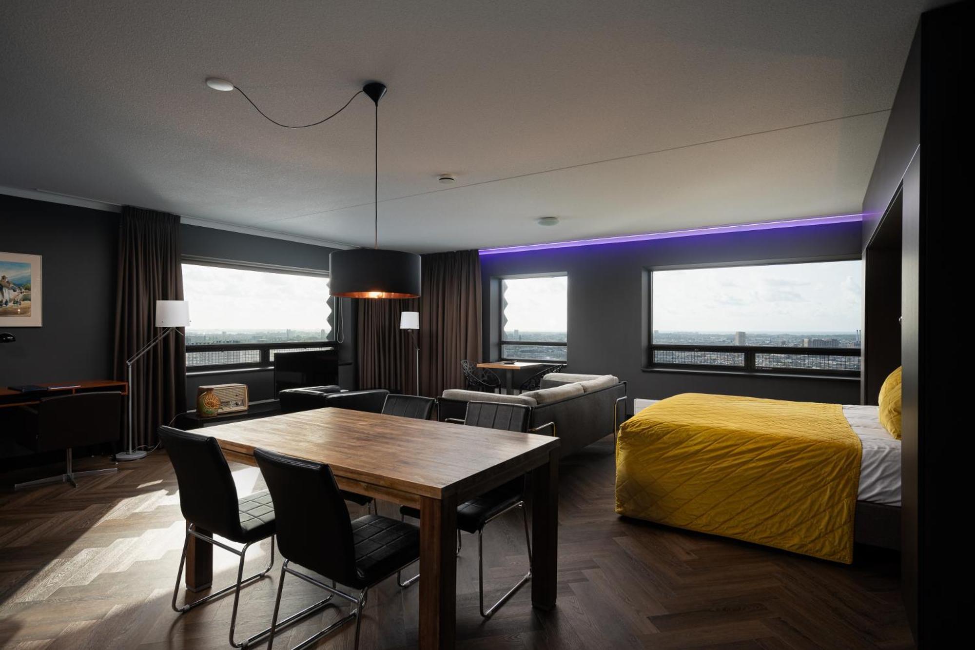 The Penthouse At The Hague Tower Apartment Exterior photo